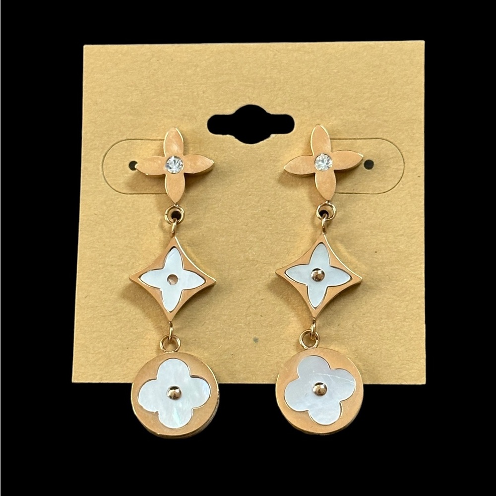 Rose Gold, Mother of Pearl, Clover Leaf, High Quality Fashion Jewelry